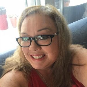 Meet your Posher, Tina